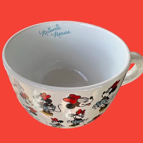 Disney Minnie Mouse Oversized Coffee Tea or Soup Bowl. Really Adorable. New. - Picture 4 of 7
